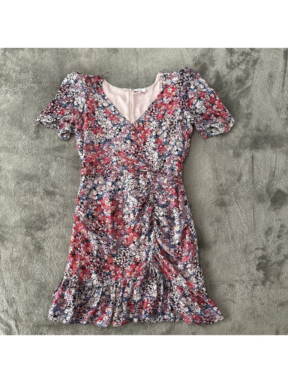 Parker 100% Silk Flounce Ruffle Floral Dress Women's size 10 Cocktail Party